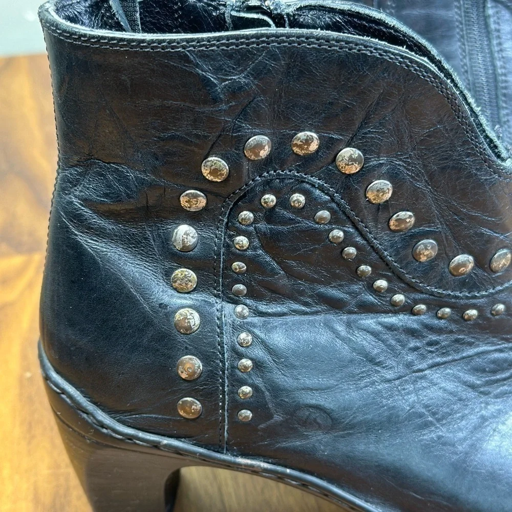 Josef Seibel Black Ankle Boot Studded Crinkle Leather Low cut  Leather